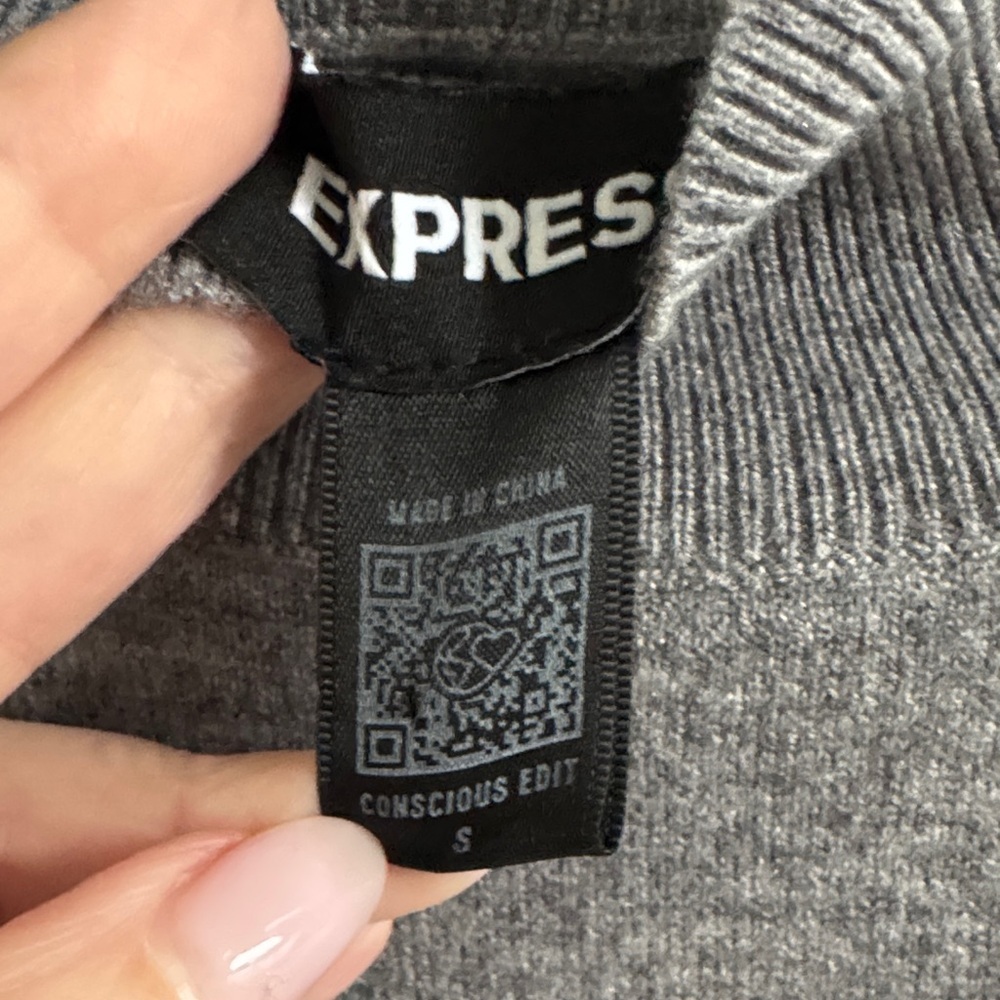 Express Gray Women's Sweater - Picture 3 of 6